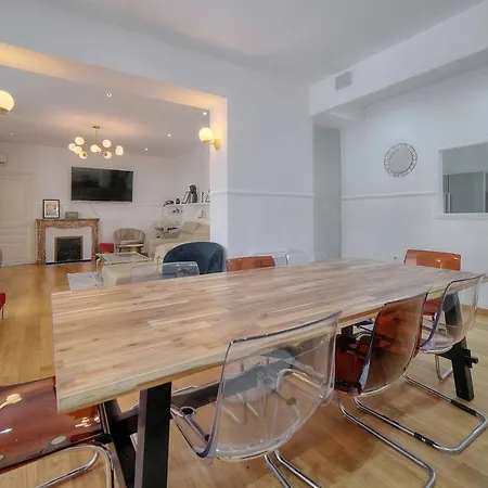 Apartment Center Palais Retreat: 4br Near Croisette *
