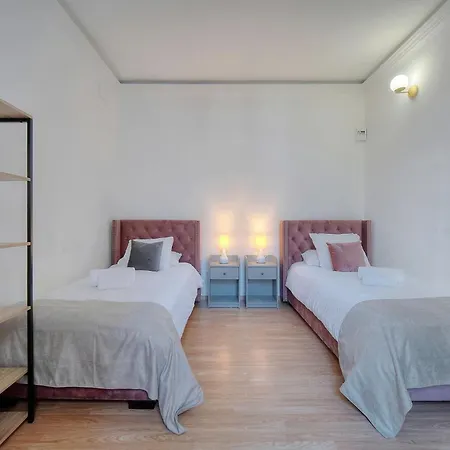 Center Palais Retreat: 4br Near Croisette Apartment